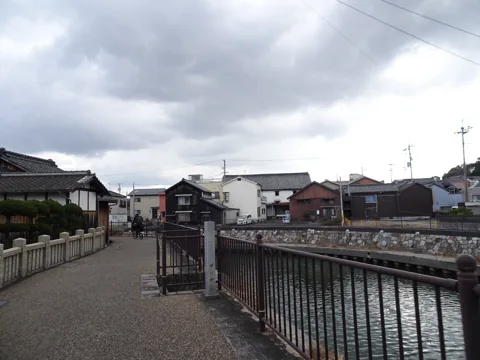 川之江から坂出 多度津町栄町