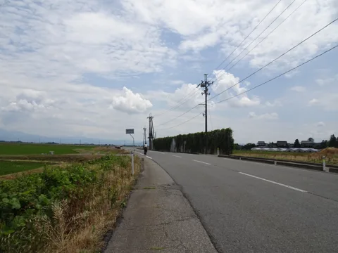 鶴岡2 鶴岡市茨新田